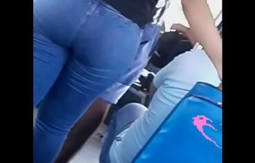 Flashing in bus