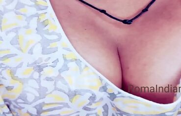 Xnxx mom hindi