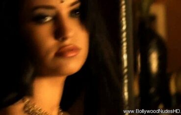 Xxx videos bollywood