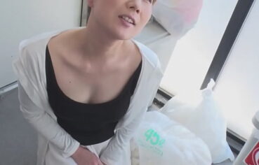 Japanese no bra